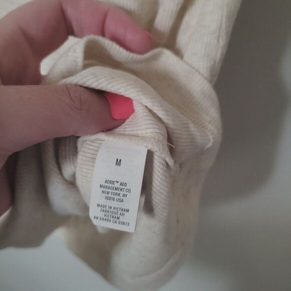 Aerie Real Soft Ribbed Snap Front Tank in Cream Size Medium - Picture 4 of 6